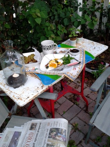 Patio Breakfast Paris-style
